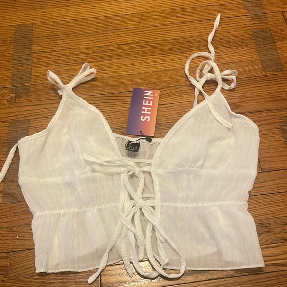 NWT SHEIN Deep V Neck Tie Front Knot Shoulder Ruffle Hem Cami Top size medium - Picture 3 of 7